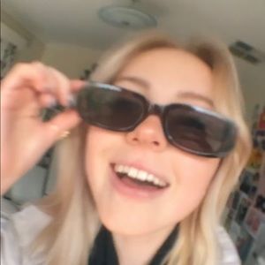 Meet your Posher, Annabel